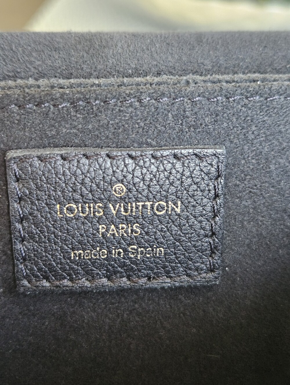 Louis Vuitton Monogram Vaugirard - Picture 4 of 12